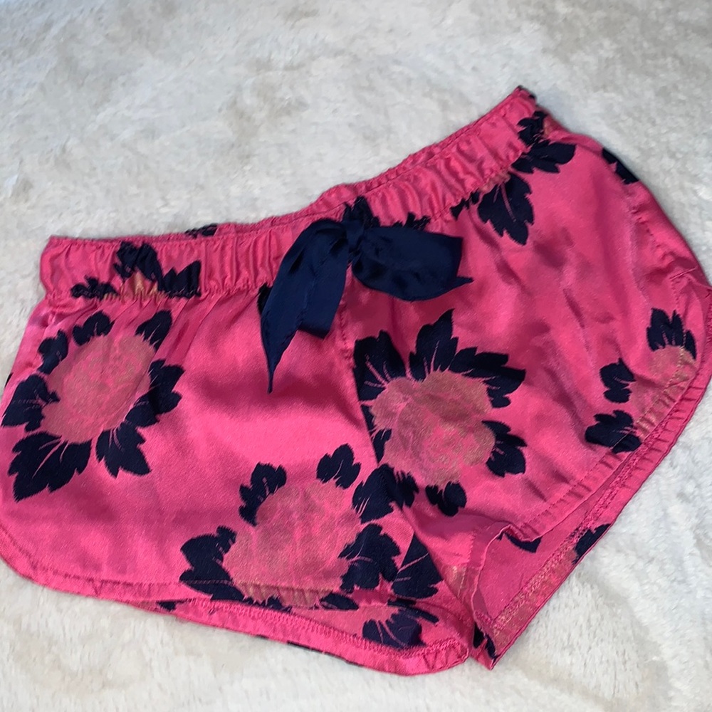 XS Aerie Silky pajama pink navy silky floral sleep shorts